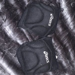ASICS knee pads volleyball